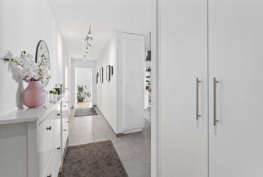 VENDU / cachet et luminosité pour cet attique 3.5 pièces