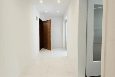 vaste logement 3.5 pièces rénové - Lumineux, au calme et proche du centre-ville