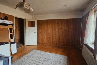 maison à rénover - charme, volume et potentiel